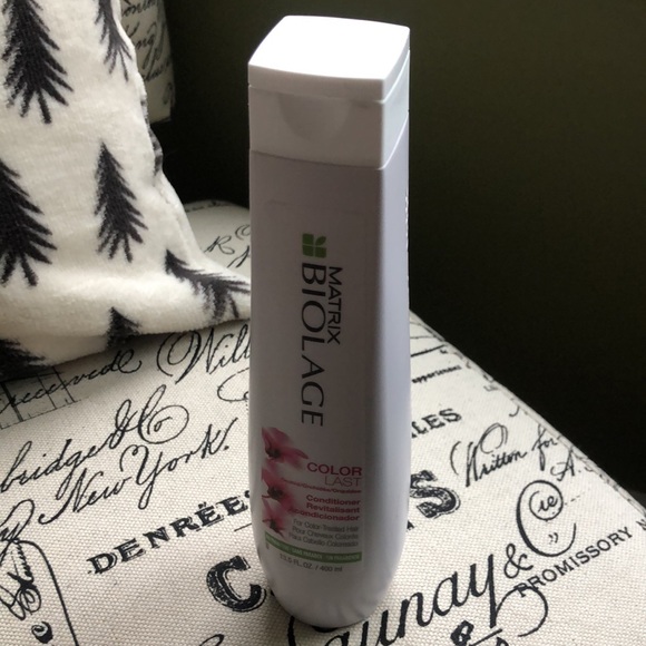 NIB Matrix Biolage Hair Conditioner for Color- treated hair - 13.5 fl oz bottle - Picture 3 of 3